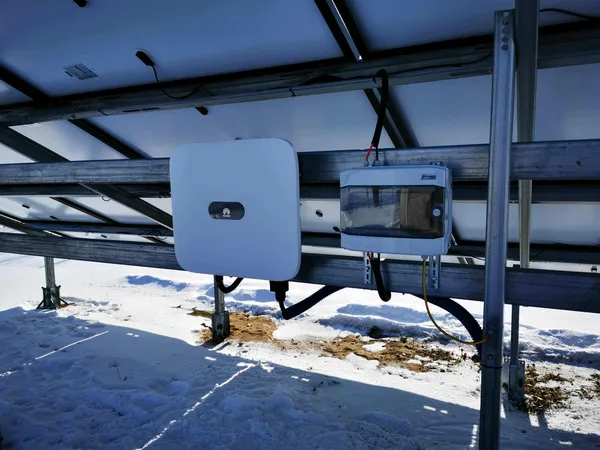 Instalcja Fotowoltaiczna. Falownik